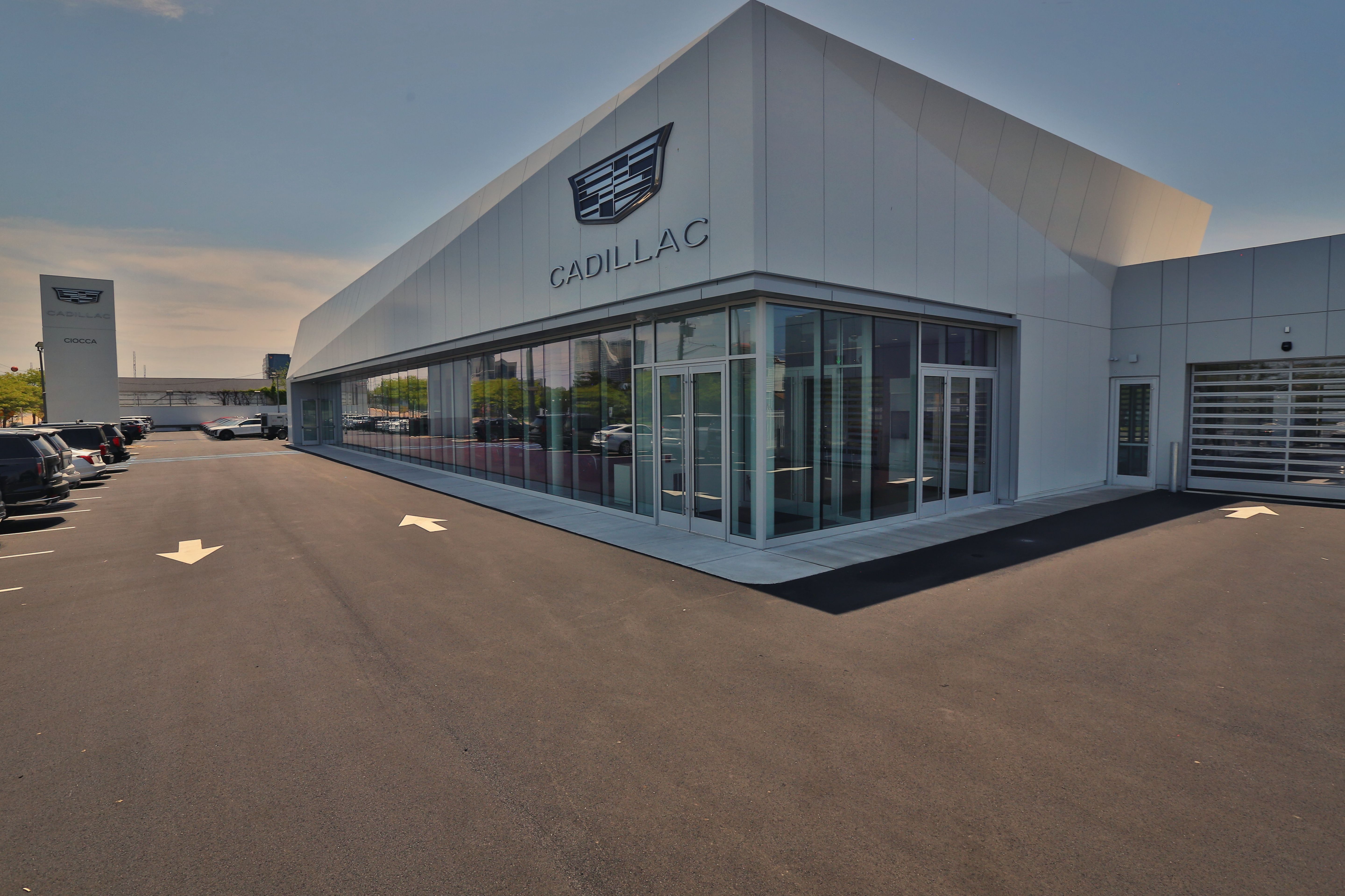 Picture of the outside of Ciocca Cadillac in Atlantic City