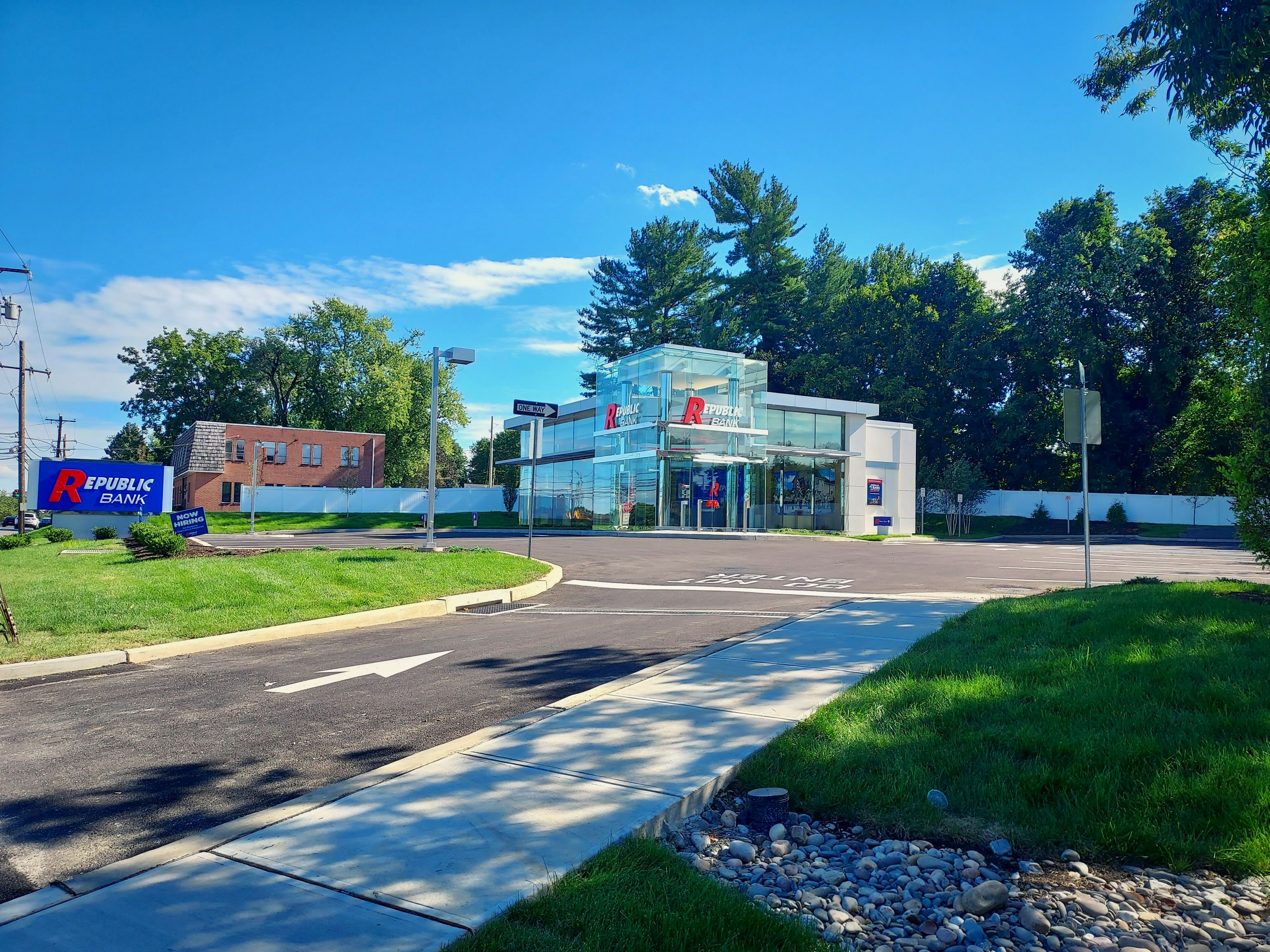 Picture of the Republic Bank building in Deptford, NJ